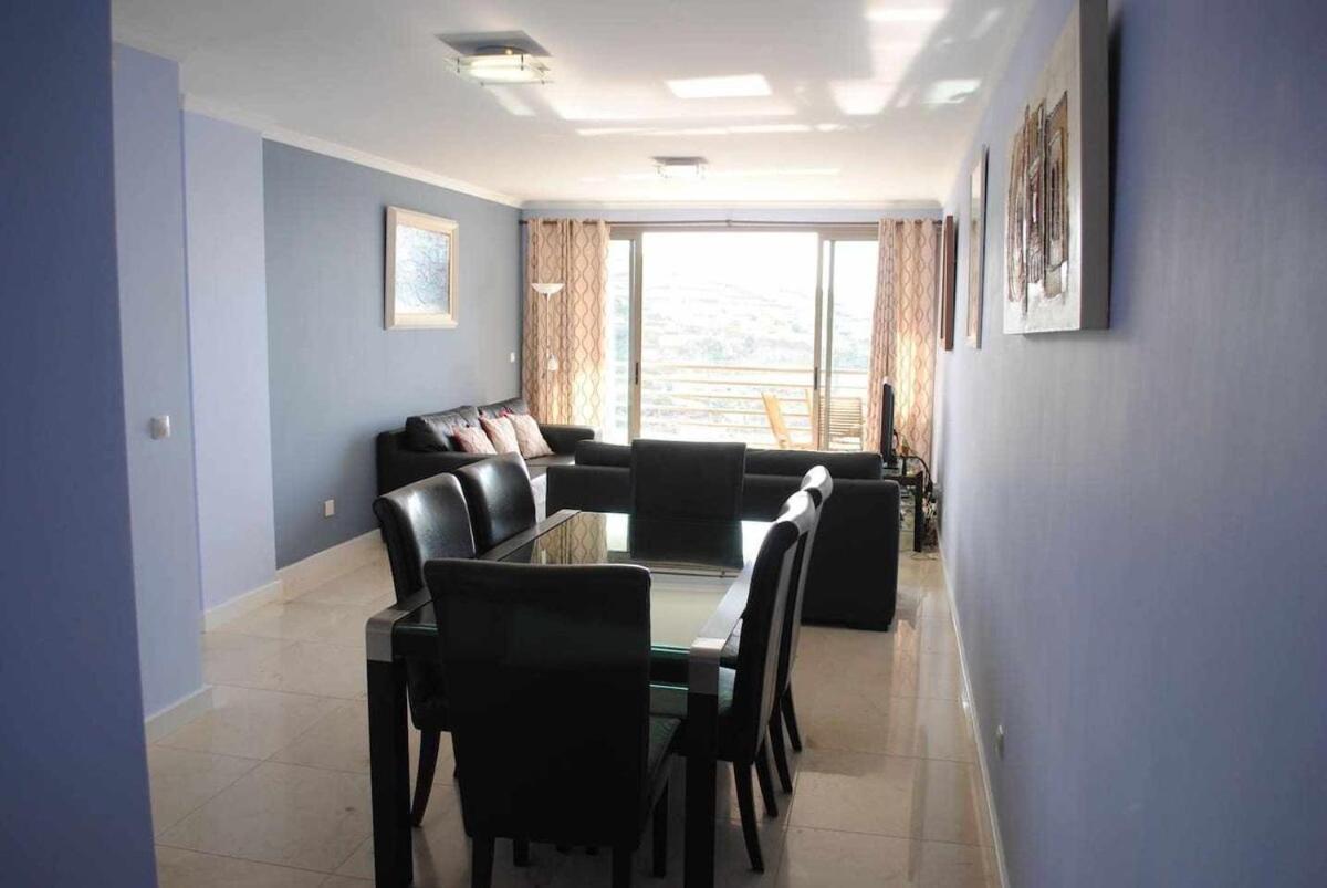 Plaza Bay Luxury Apartment With Swimming Pool Calheta  Extérieur photo