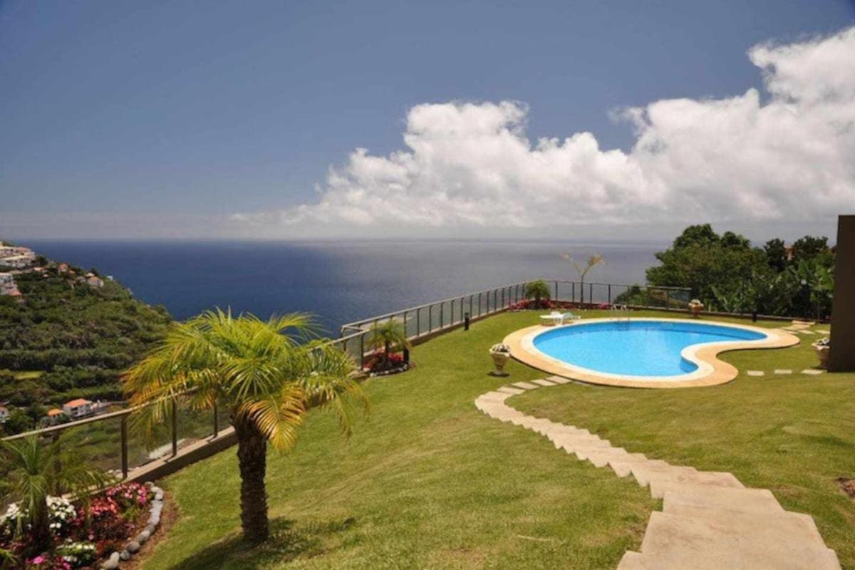 Plaza Bay Luxury Apartment With Swimming Pool Calheta  Extérieur photo